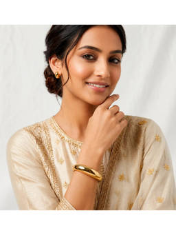 Ruby Raang Studio - Gold Sleek High-Polish Gold Hinged Bangle