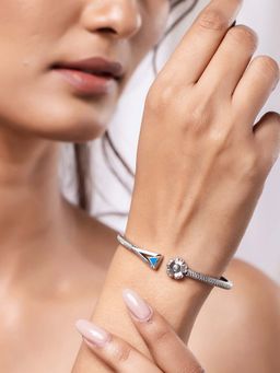 Voylla - Boho Tribe Blossom Oxidised Cuff