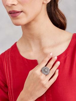 Fabindia - Women White Brass Ring