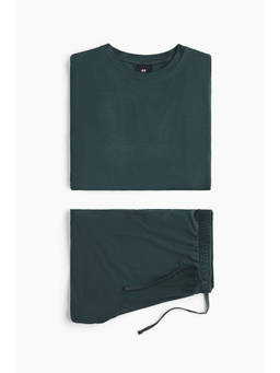 H&M - Men Teal T-shirt and shorts