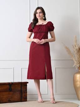 Ikonic Klaer - Women Burgundy Solid Square Neck Puff Sleeve Midi Dress