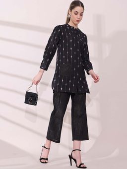 STYLEBAAZI - Women Woven Design Black Pure Cotton Straight Woven Design Co-Ord (Set of 2)