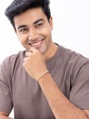 Gold color option, Sold out, Currently selected