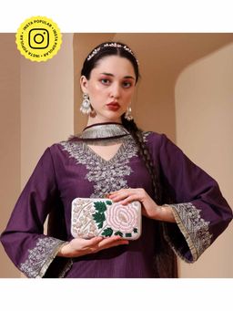 HOUSE OF WEBHIN - Rosette Embroidered White Clutch