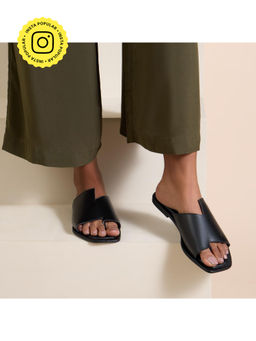 SKO - Corfu Black Square Flats