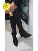 Black color option, Currently selected