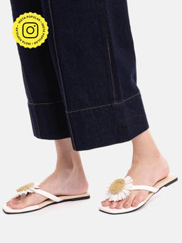 Zori World - Dairy - Cream With Daisy Flower Flats