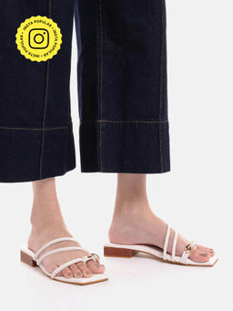 Zori World - Luna - White With Golden Toe Ring Flats