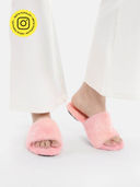 Pink color option, Currently selected
