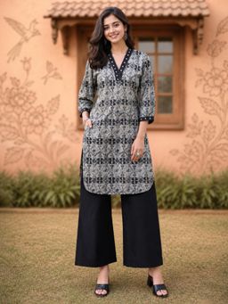 Shaily - Women Grey Floral Kurta with Pant (Set of 2)