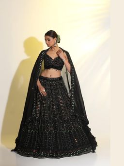Meenagurnam - Black Semi Bridal Lehenga With Choli And Dupatta