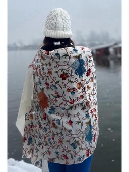 URZUV - White Aari Stole