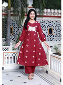 Red color option, Sold out, Currently selected