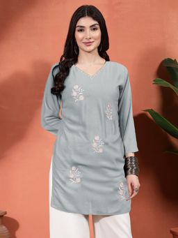 Gahan - Embroidered Rayon Wrinkle Fabric Festive Kurti for Women