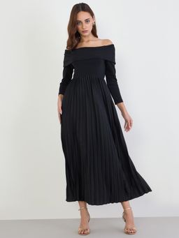 Styli - Women Solid/Plain Off-Shoulder Fit And Flare Dress - Black