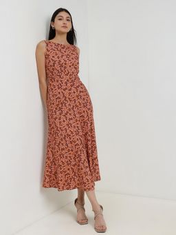 FableStreet - Floral Fit And Flare Dress - Brown