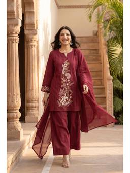 WOOMN - Red Floral Embroidered Kurta with Pant and Dupatta