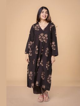 The Indian Ethnic Co. - Megha Brown Dabu Slub Cotton Straight Kurta