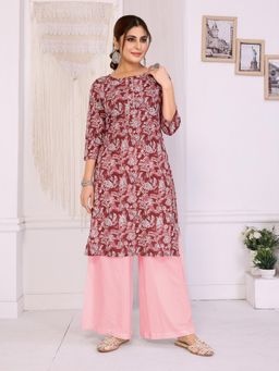 Rangita - Women Peach Rayon Printed Straight Knee Length Kurta