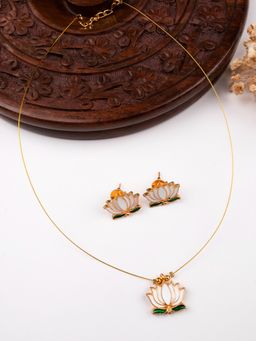 STILEADDA - Minimal White Lotus Motif Necklace Set
