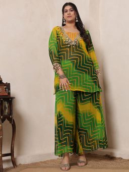 Deebaco - Green Printed Velvet Patch Kurti With Palazzo and Crop Top