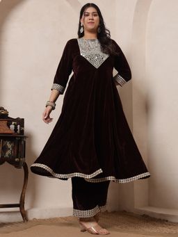 Deebaco - Brown Mirror work Ankle Length Kurta With Pant