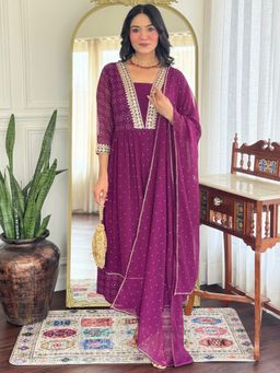 MEENA BAZAAR - Women Purple Georgette Embroidered Kurta with Pant and Dupatta