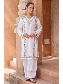 HOUSE OF KARI - Women White Embroidered Straight Kurta