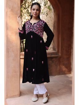 HOUSE OF KARI - Women Blue Embroidered Straight Kurta