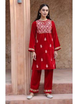 HOUSE OF KARI - Women Maroon Velvet Thread Work Kurta with Pant