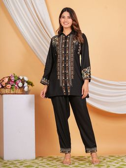 KAFTANIZE - Black Color With Thread Embroidered Co-Ord Set