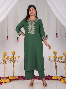 ARAMYA - Women Green Viscose Round Neck Floral Embroidered Kurta with Pant