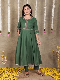 ARAMYA - Women Green Pure Cotton Round Neck Solid Printed Kurta with Pant