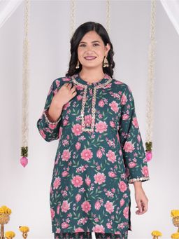 ARAMYA - Women Green Floral Straight Kurta