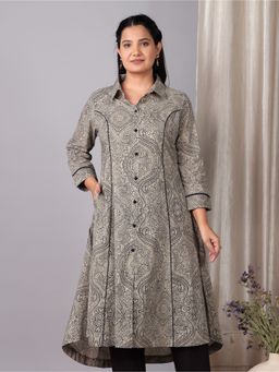 ARAMYA - Women Grey Geometric Flared Kurta