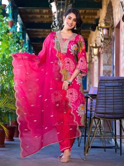 Atha Fashion - Pink Ragini Bloom Kurta with Pant & Dupatta