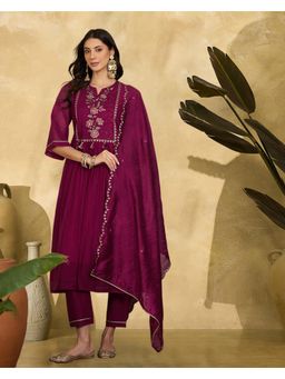 Gahan - Purple Zari Sequence Thread Embroidered Kurta with Pant & Dupatta