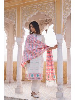 Kidar - Women White Jacquard Printed Kurta with Pant & Dupatta (Set of 3)