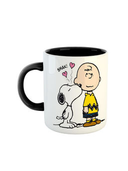 ARTBUG - Black Snoopy And Charlie Brown Printed Coffee Mug