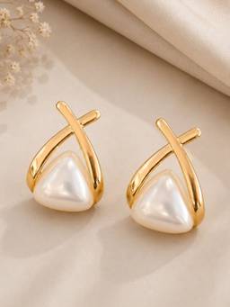 OOMPH - White Pearl Anti Tarnish Drop Earrings