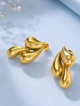 OOMPH - Gold Teardrop Shape Anti Tarnish Earrings