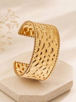 OOMPH - Gold Hammered Look Anti Tarnish Broad Cuff