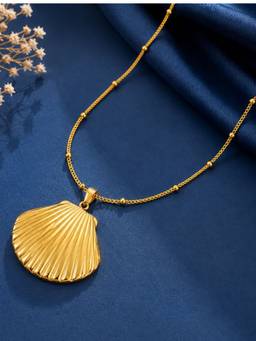 OOMPH - Gold Sea Shell Shape Anti Tarnish Pendant Necklace