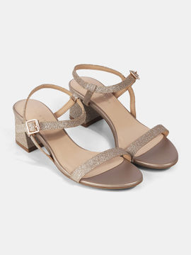 Round discount toe sandals