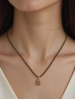 Digital Dress Room - B Letter Short Initial Pendant Mangalsutra