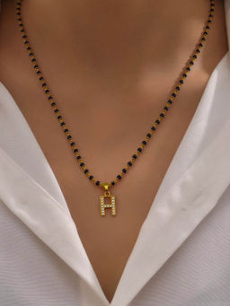 Digital Dress Room - H Letter Short Initial Pendant Mangalsutra