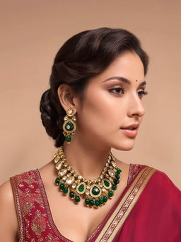 Kalakrith Milano - Women Kundan Meenakari Green Jewellery Set