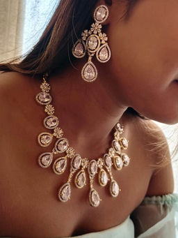 Peach Tassels - White & Golden Stone Necklace Set