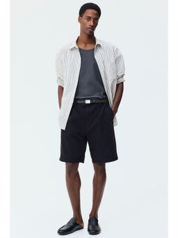 H&M - Men Black Relaxed Fit Cotton Chino Shorts