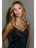 Black color option, Currently selected